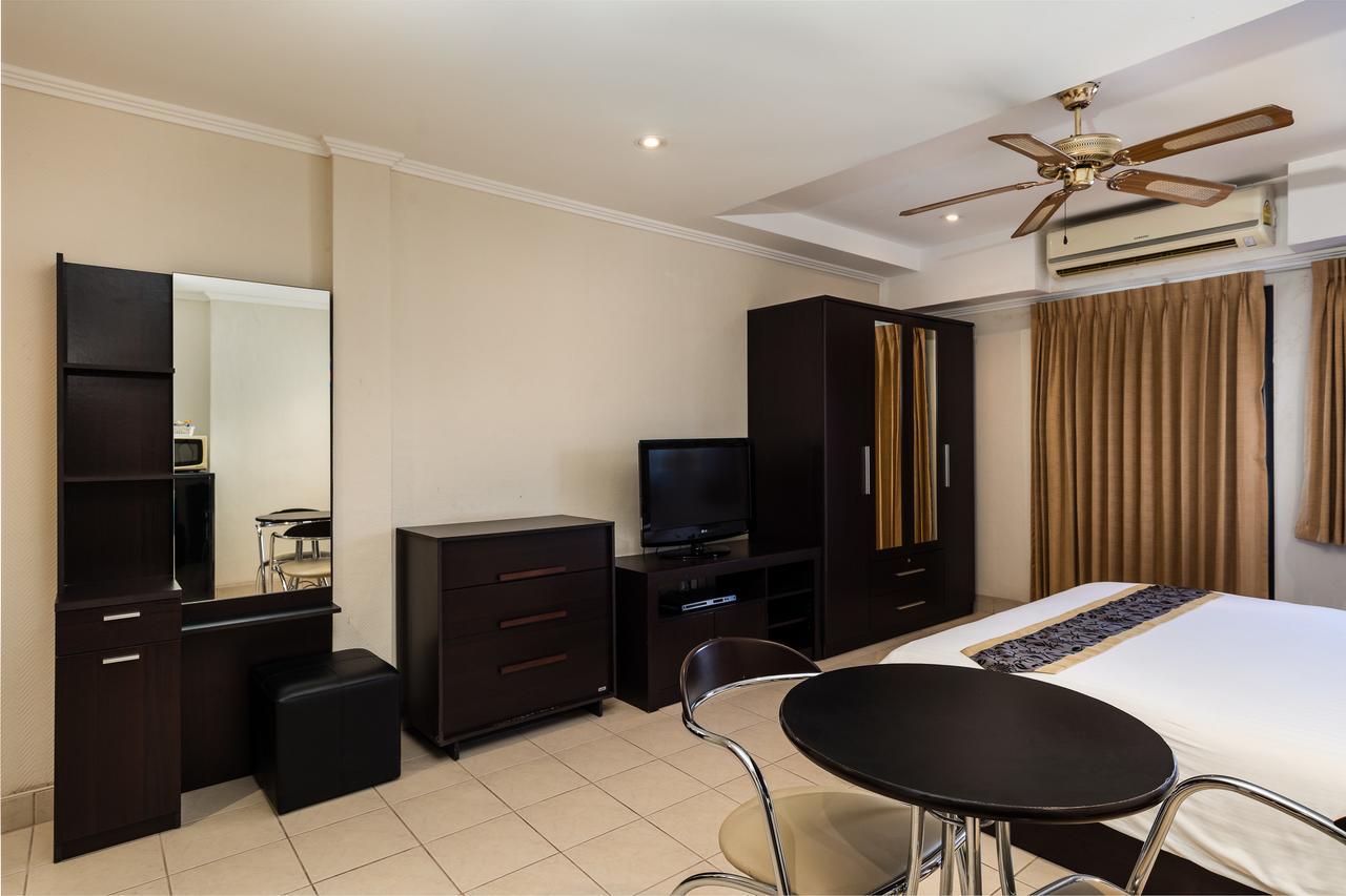 The Classroom Hotel Pattaya Eksteriør billede