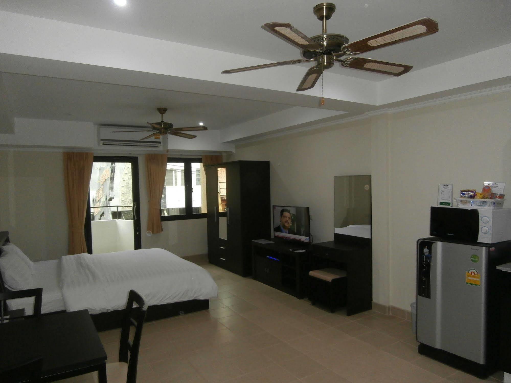 The Classroom Hotel Pattaya Eksteriør billede